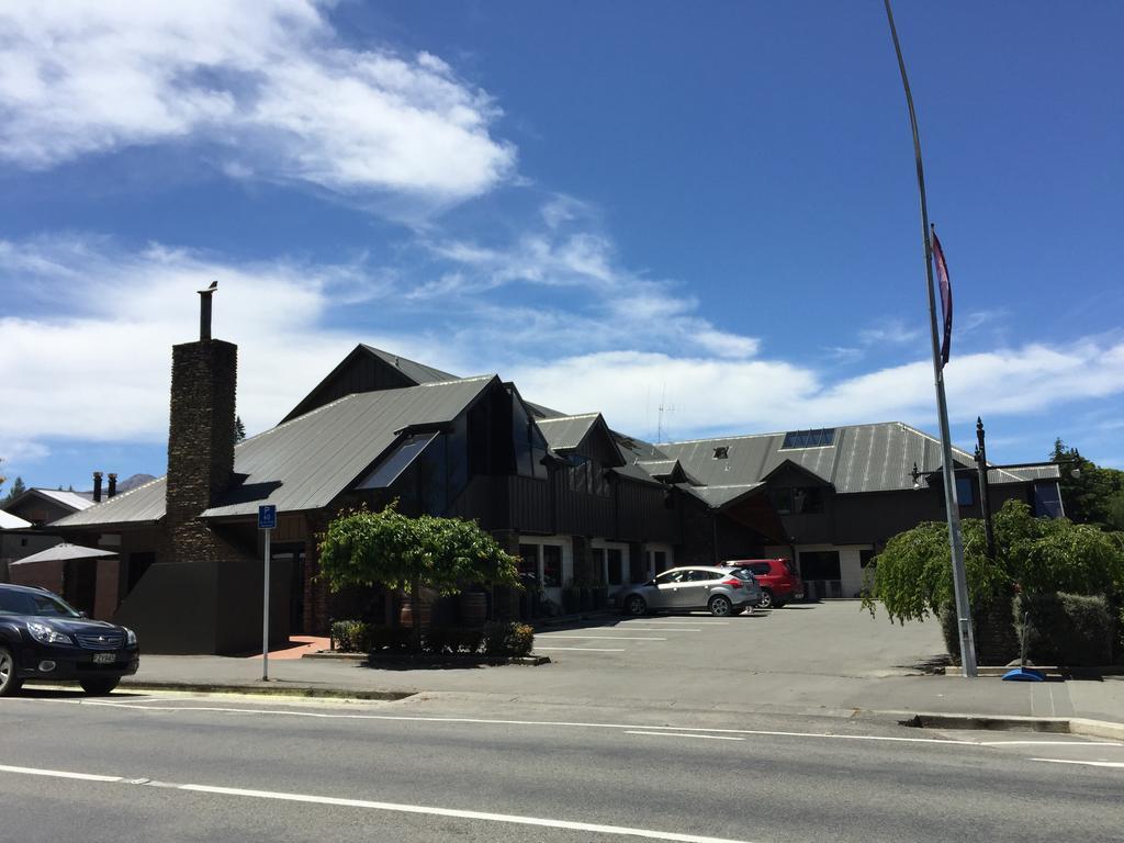 Drifters Inn 4*